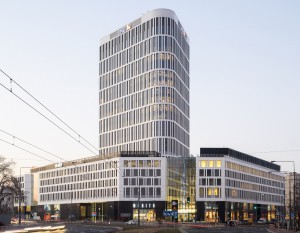 [Warszawa] Plac Unii przyciąga i przedłuża najemców