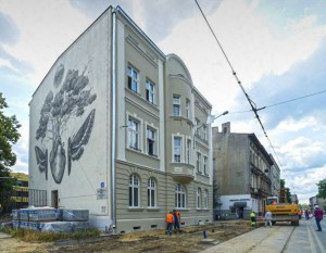 [Łódź] Dawna kamienica Gustawa Gessnera odsłania odnowioną elewację