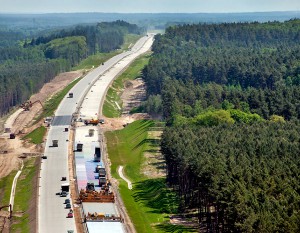 Nawierzchnie drogowe w Polsce – asfalt kontra beton