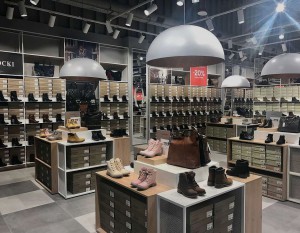CCC stawia na e-commerce, ale nie zapomina o swoich sklepach stacjonarnych