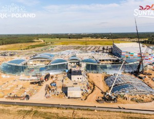[Mazowieckie] Konstrukcja największego w Europie parku wodnego na ukończeniu