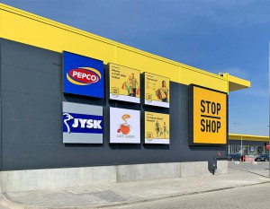 Immofinanz kupuje parki handlowe Stop Shop