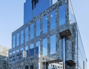 [Warszawa] Globalworth sprzedaje biurowce